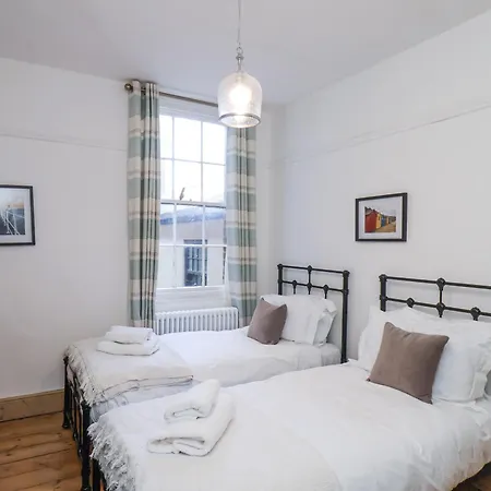 Charlotte House Holiday home *