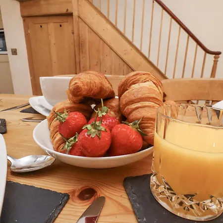 Charlotte House Tatil Evi *