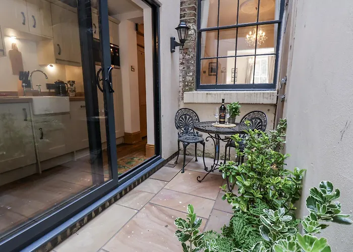 Nyaraló Charlotte House *