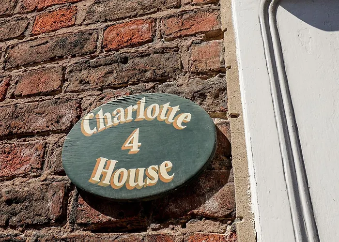Charlotte House 別荘 *