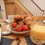 Charlotte House Tatil Evi *
