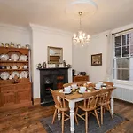 Charlotte House Tatil Evi Whitby